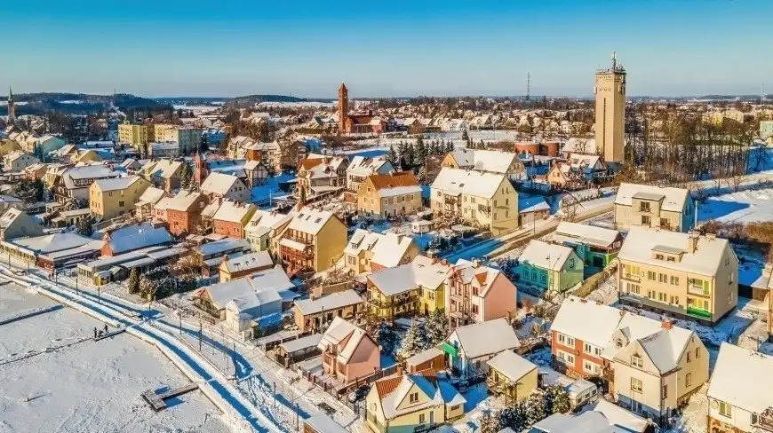 Ciężkie warunki drogowe na Mazurach. Będzie mróz i opady śniegu